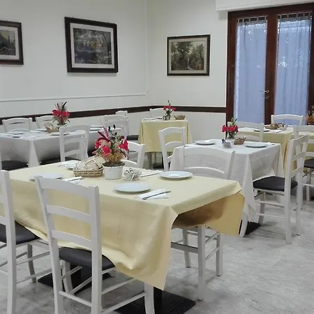 Hotel Diamond *